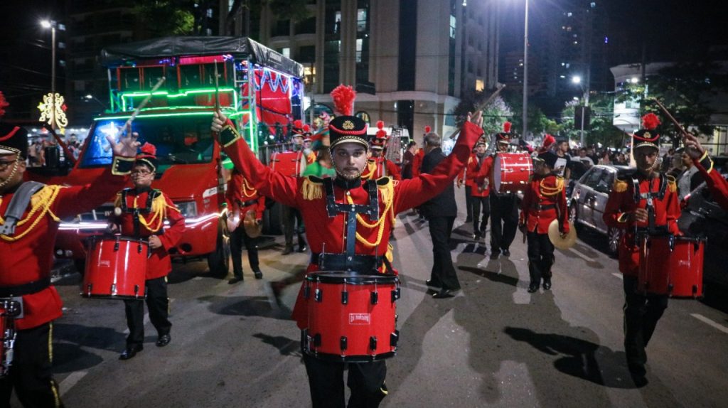 desfile natal 3 A magia do natal chegou em São Lourenço