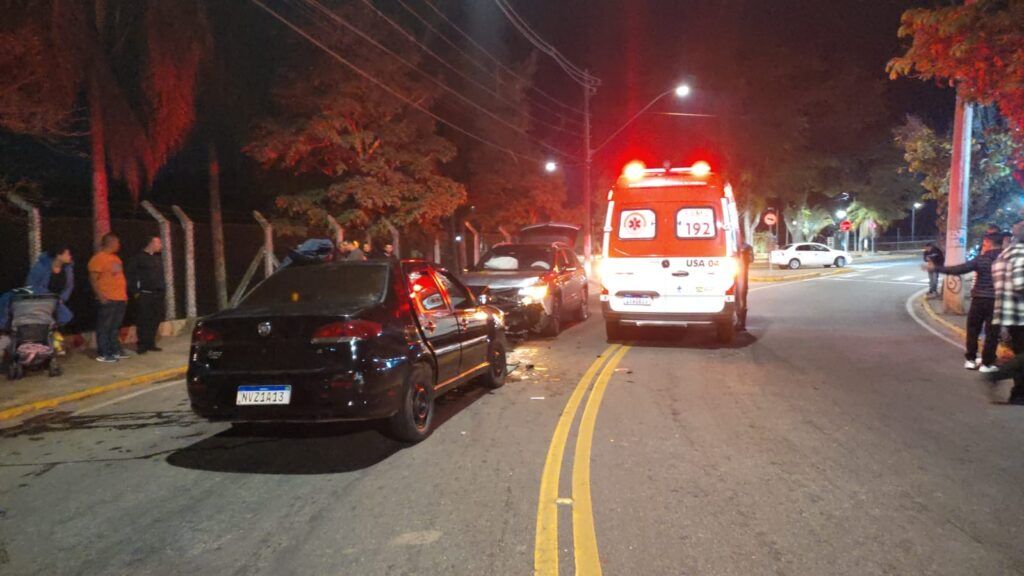 05568d7b f6ca 4547 b673 f2859ace908a Imprudência gera acidente no centro de São Lourenço