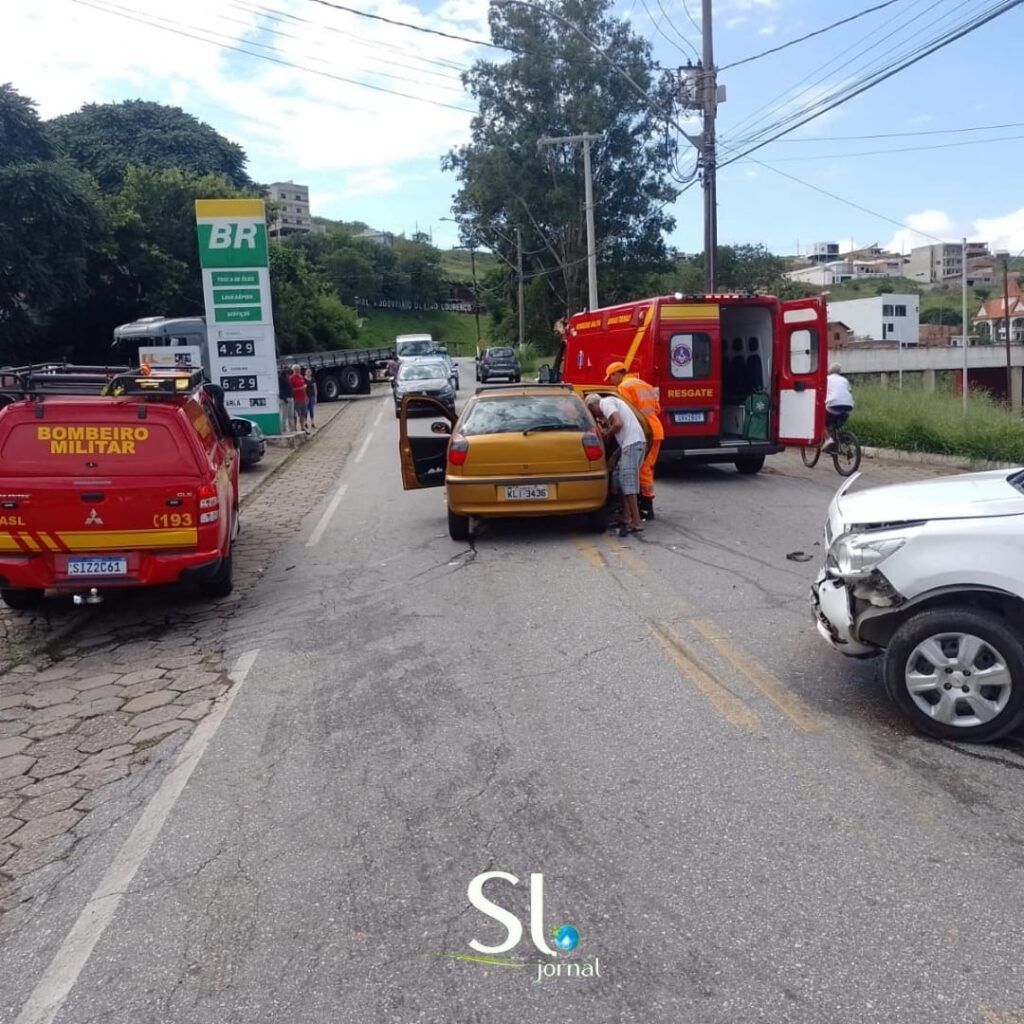 86283fb5 475c 4316 84d6 9464c26390c6 Acidente entre veículos próximo à rodoviária de São Lourenço mobiliza equipes de Resgate